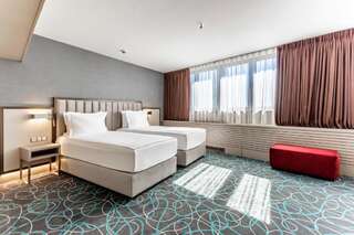 Отель Hotel Bulgaria Бургас Двухместный номер Делюкс с 2 отдельными кроватями-1
